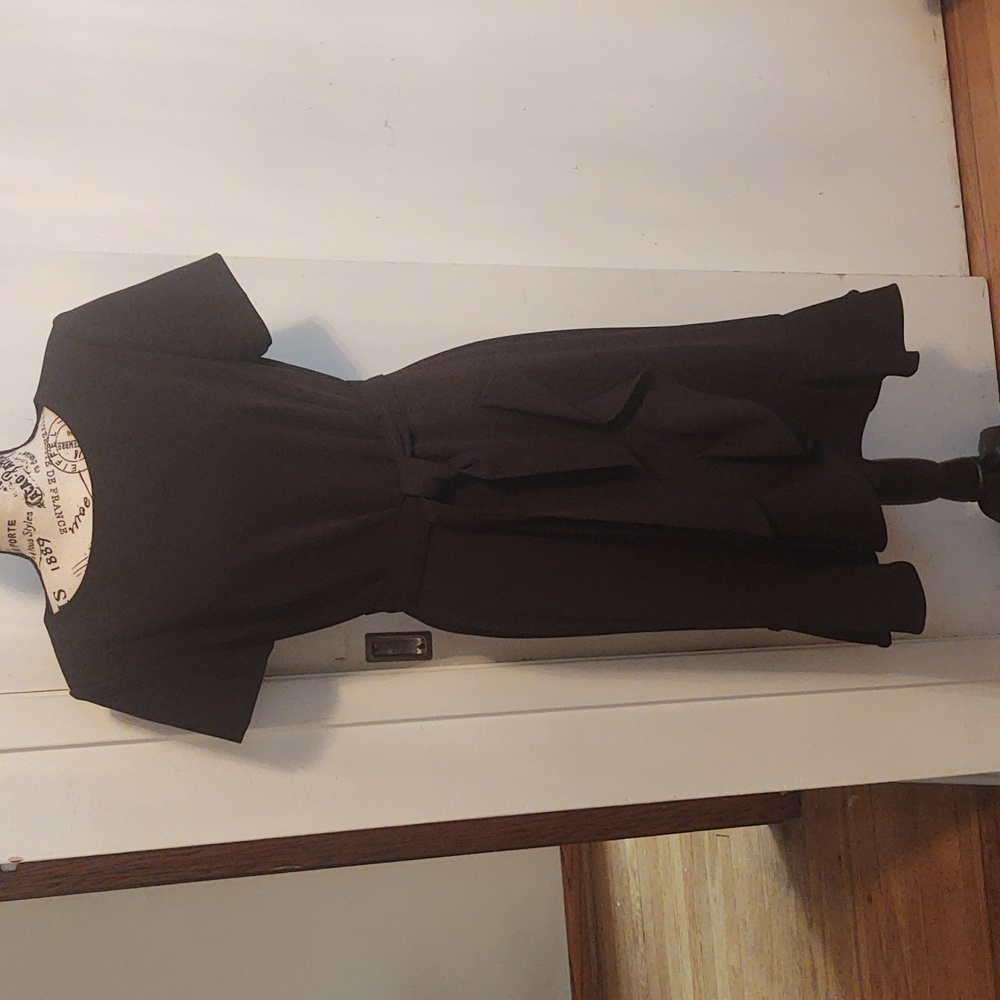 Beautiful Calvin Klein Black Dress With Ruffle Detail Size 10